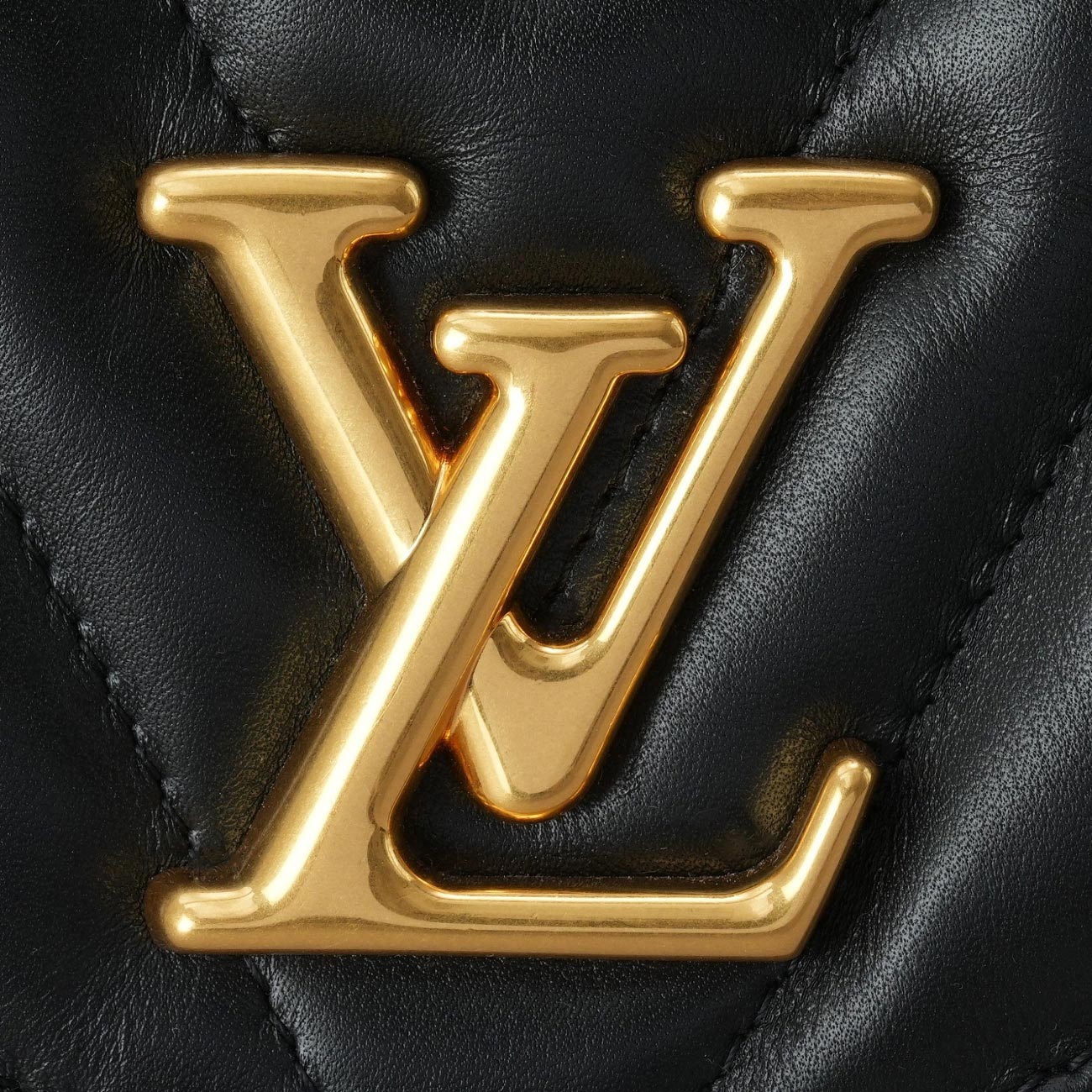 LOUIS VUITTON(USED)루이비통 M58552 뉴웨이브 체인 숄더백